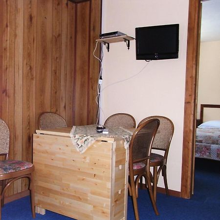 Hotel Genzianella Champoluc Luaran gambar
