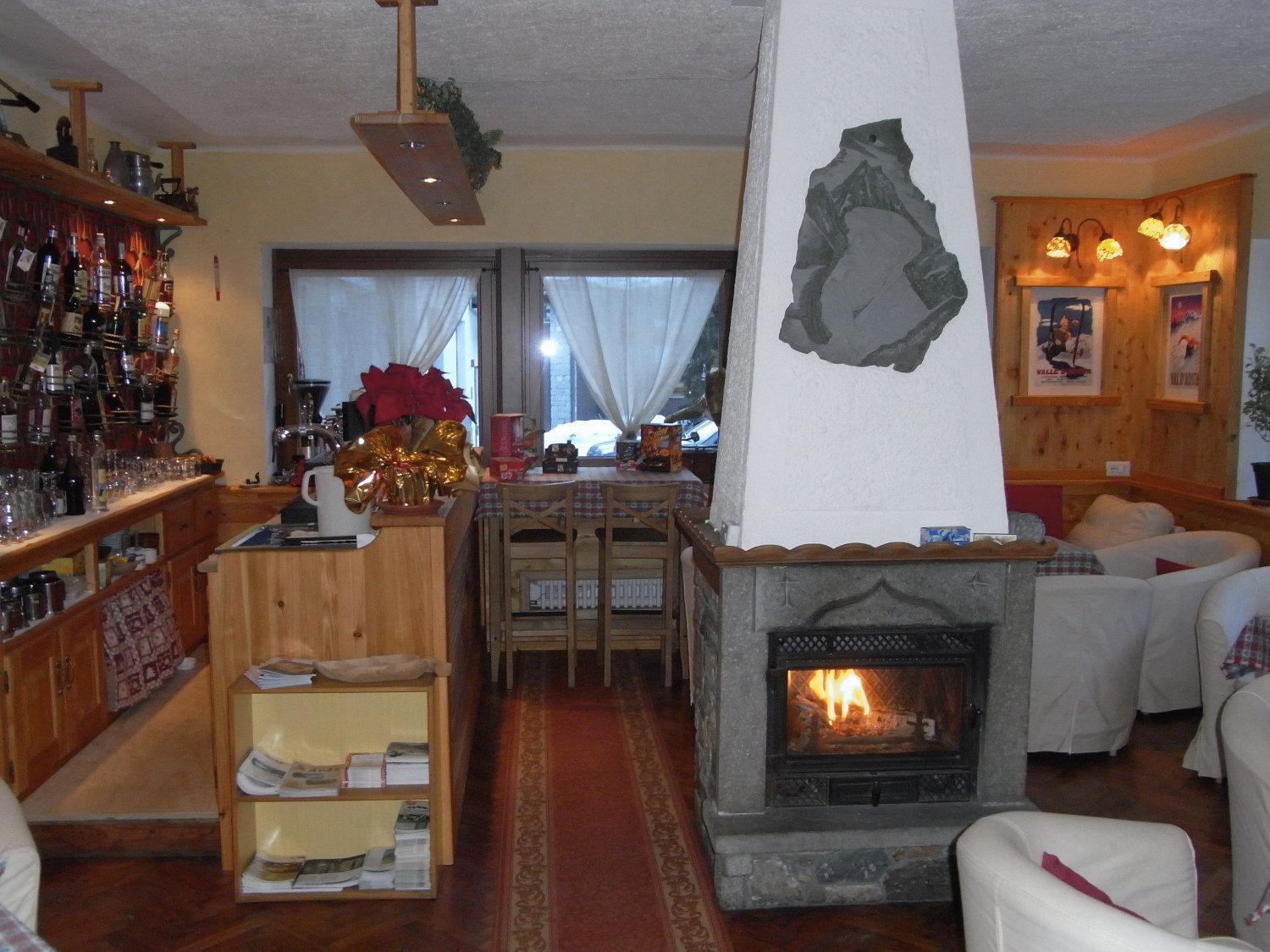 Hotel Genzianella Champoluc Luaran gambar