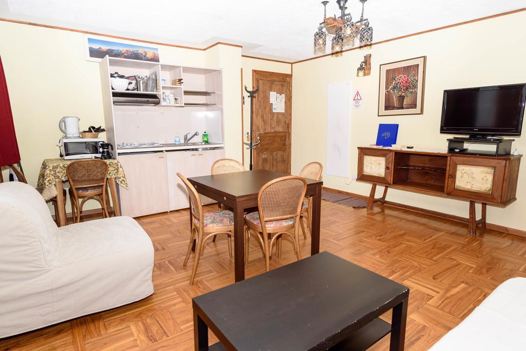 Hotel Genzianella Champoluc Luaran gambar