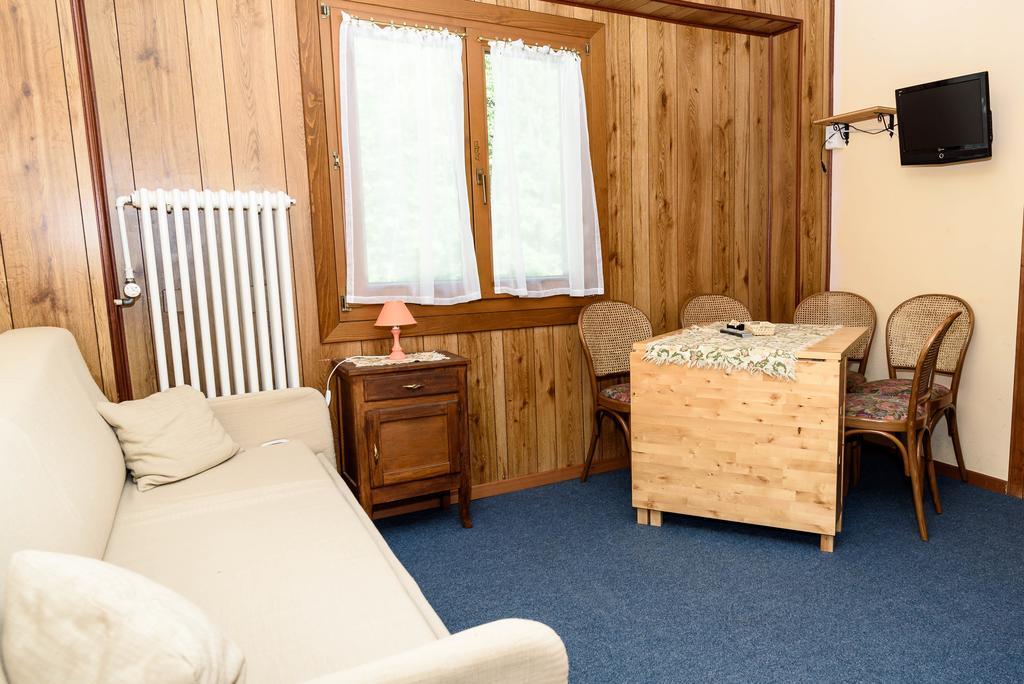 Hotel Genzianella Champoluc Luaran gambar