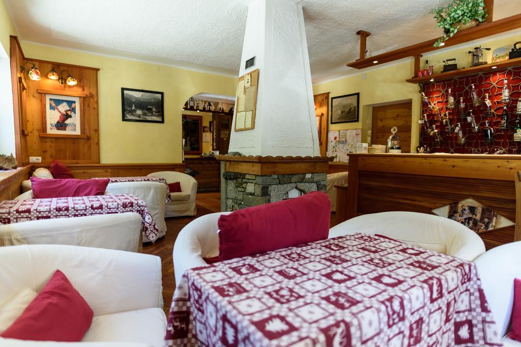 Hotel Genzianella Champoluc Luaran gambar