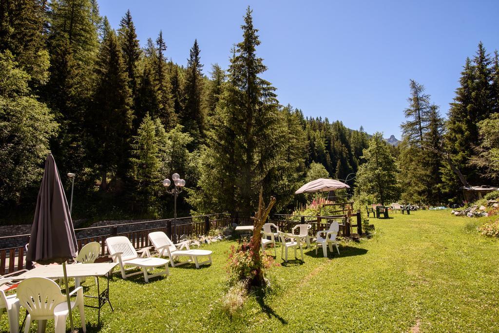 Hotel Genzianella Champoluc Luaran gambar