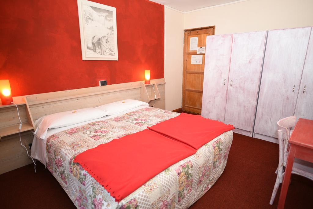 Hotel Genzianella Champoluc Luaran gambar