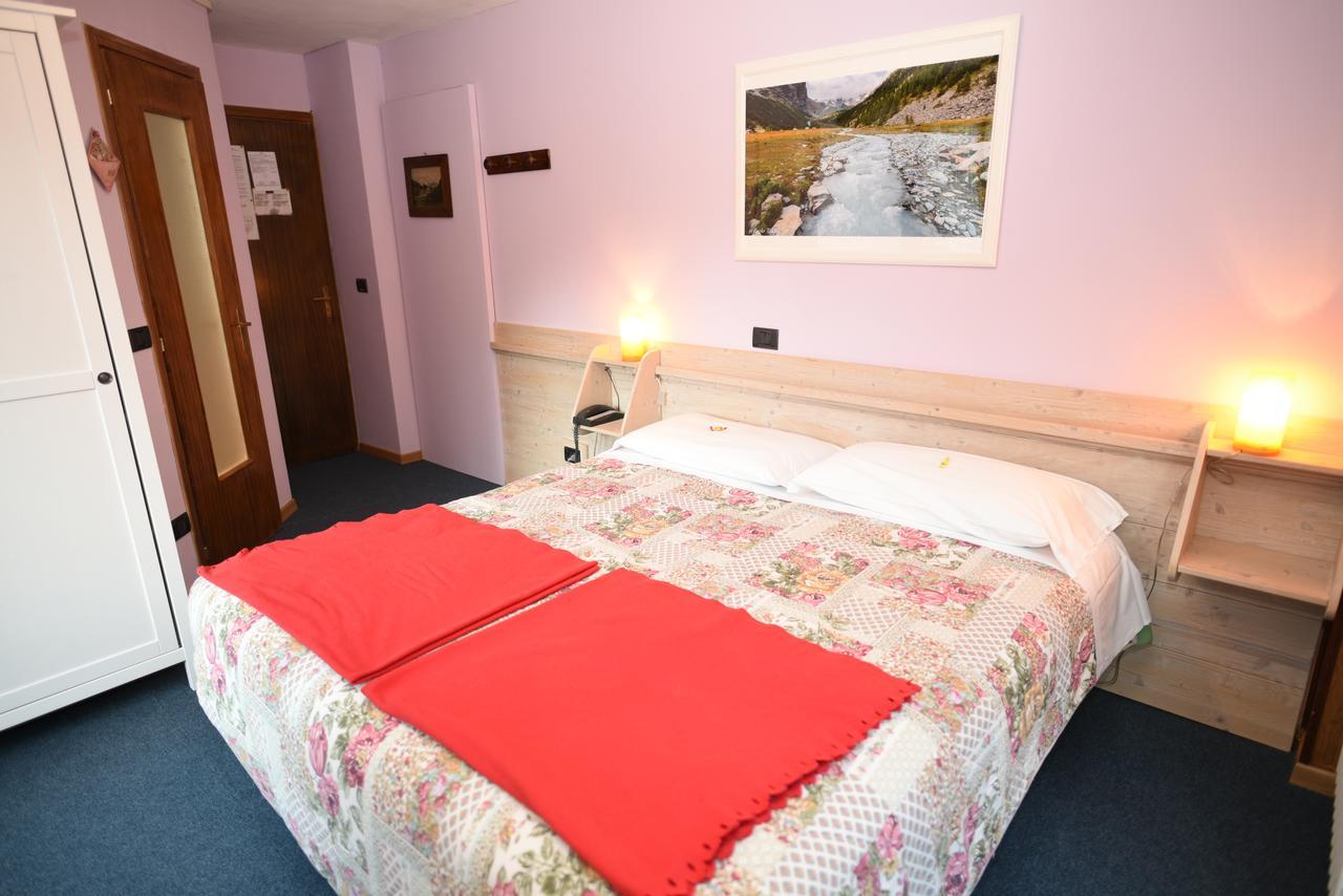 Hotel Genzianella Champoluc Luaran gambar